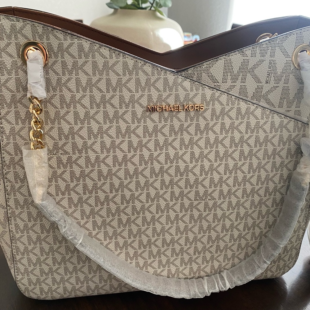 Michael Kors Tote